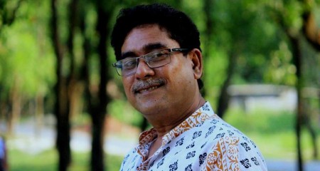 একটি মানব-জন্ম কেটে যাক স্বচ্ছতায় আর নির্ভয়ে - খালেদ হোসাইন