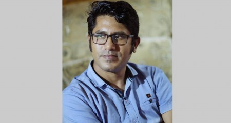 ঘুম-১  -  আহমেদ শিপলু