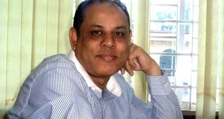 ﻿সাদা-কালো - এ কে এম আব্দুল্লাহ