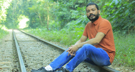 আজ কবি তুষার কবির-এর জন্মদিন